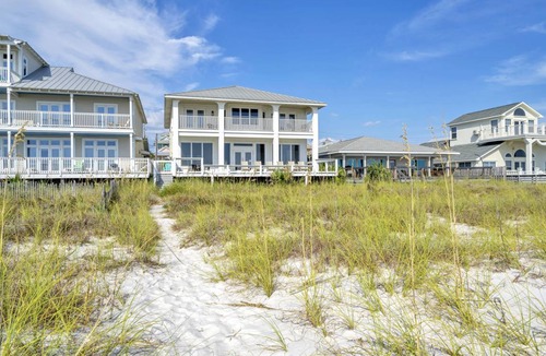 Lullwater Beach On Gulf Of Mexico House | 327 m² House ∙ 6 bedrooms ∙ 20 guests