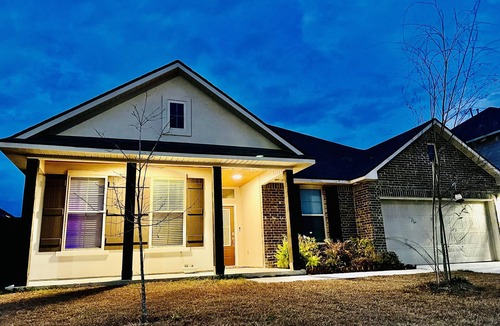 Lake Charles House | Varona's Paradise: Stunning New Luxury Home