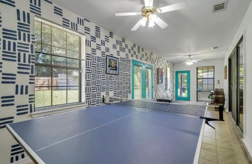 Wright House | Verb - Arcades, Grill, Gym, Piano, Pong, & Beach!