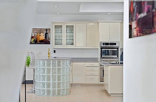 Ludlam House | Villa Caleta
