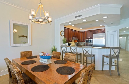 Crystal Beach Condo | Villa Coyaba 205 4 Bedroom Beachfront Condo with complimentary beach service!