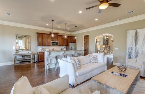 Villa Lago House | Villa Lago Getaway: Golf Cart, Pool & Resort Perks