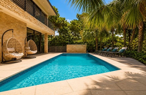 Northeast Miami Villa | Villa Sole Luxury Retreat – Upper East Miami