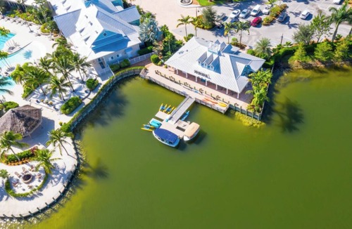 Naples Villa | VILLA with private Pool in Naples Reserve