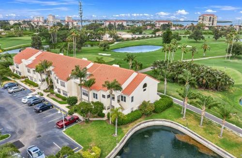 Isla del Sol House | Vista Verde North 141