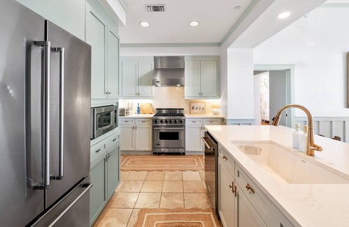 WaterSound Beach Condo | "Vitamin Sea" | Beachfront | 4 Bikes Included