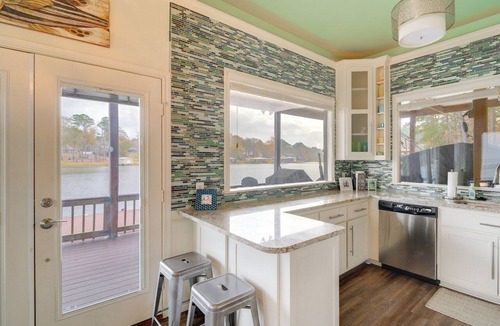 Smith County House | Wake Up on the Water! Lake Tyler East Hideaway