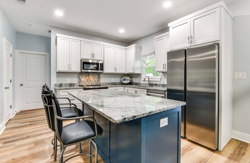 Pass Christian Cottage | Walk to Beach & Harbor: Dtwn Pass Christian Home