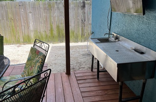Biltmore Beach House | Walk to beach or boat ramp. Great snow bird monthly special.