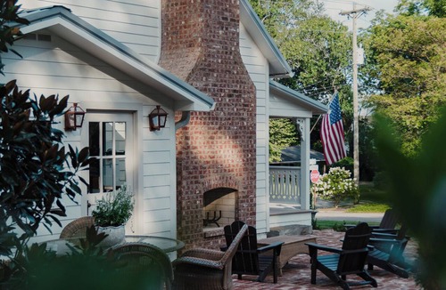 Cullman House | Walk to Christkindlmarkt, Cozy Historic Cottage
