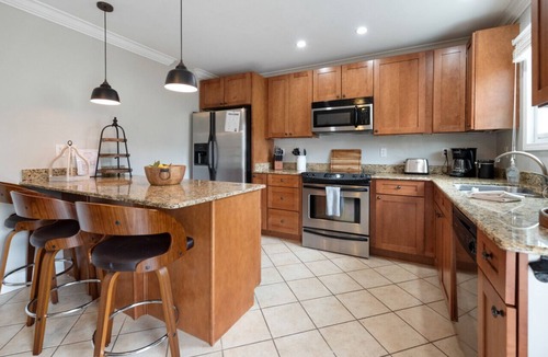 Biloxi Villa | Walk to Downtown OS | 3BR Townhouse
