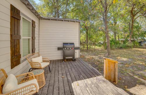 Commerce House | Walk to East Texas A&M! Home w/Pet-Friendly Yard