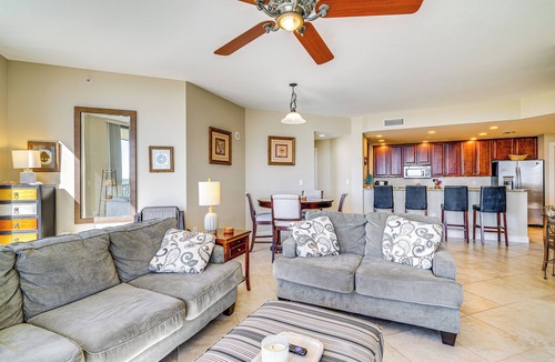Cape Harbour Condo | Walk to Marina + Restaurants: Cape Coral Escape!