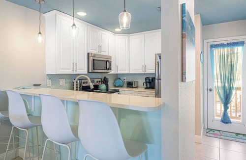 Navarre Beach House | Walk to Navarre Beach - Stylish Coastal Retreat w/Beach Gear + Pet Friendly