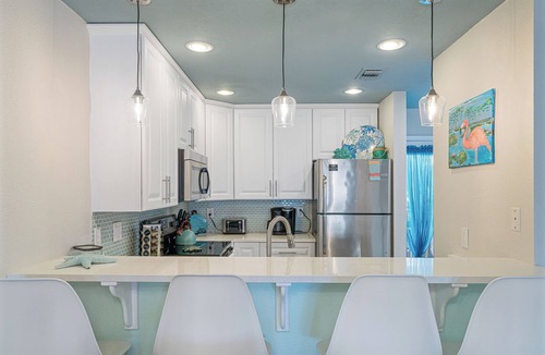 Navarre Beach House | Walk to Navarre Beach - Stylish Coastal Retreat w/Beach Gear + Pet Friendly