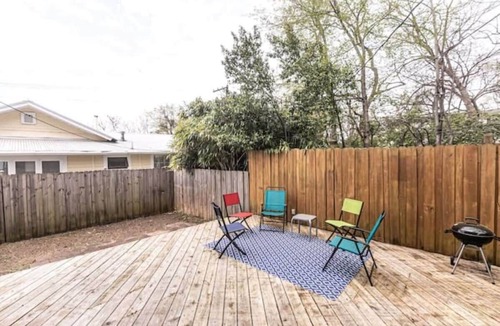 Birmingham House | Walk to Restaurants - Trendy Lakeview Craftsman