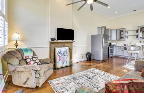 Whitney House | Walk to River & NOLA Ferry: Algiers Point Home