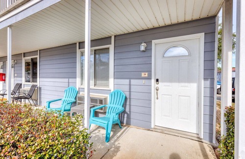 Biloxi Condo | Walk to the Beach | 2 Pools | Military Welcome!