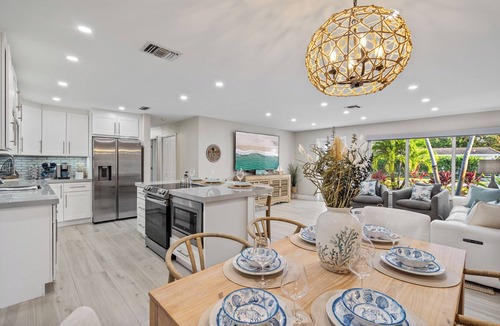 Deerfield Beach House | Walk2BEACH|HeatedPool|Spa|GamingRoom|Tikihut|Cove