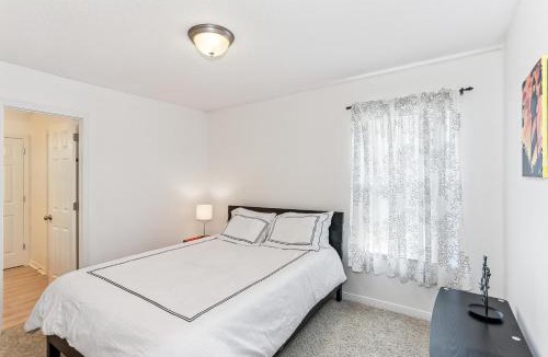 Florida Panhandle House | Warm and Inviting 4BR Home, Perfect for Families