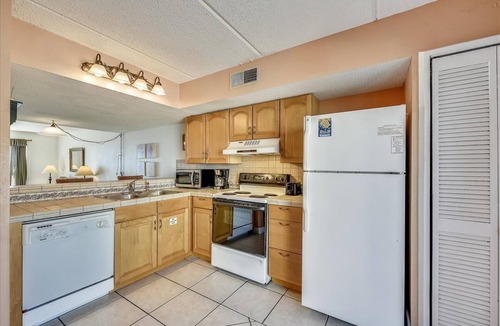 St. George Island Condo | WATCH DOLPHINS frolic and the antics of shorebirds as you enjoy the expansive gulf view!