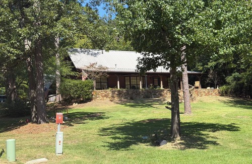 Hawkins House | Water front Lakehouse with dock on beautiful Lake Hawkins