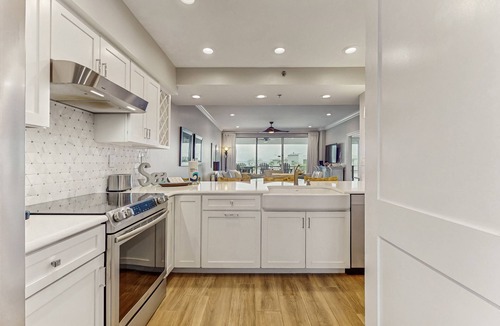 Rosemary Beach Condo | Water-view condo with pool, hot tub & pickleball