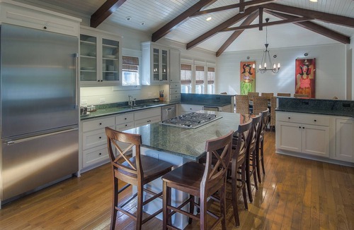 Watercolor House | Watercolor 592 Western Lake Drive Bed/4.5 Bath 200 yards to Beach Club!
