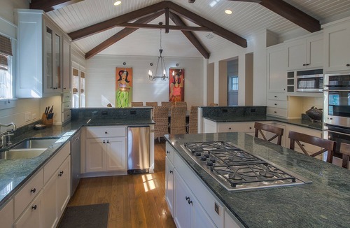 Watercolor House | Watercolor 592 Western Lake Drive Bed/4.5 Bath 200 yards to Beach Club!