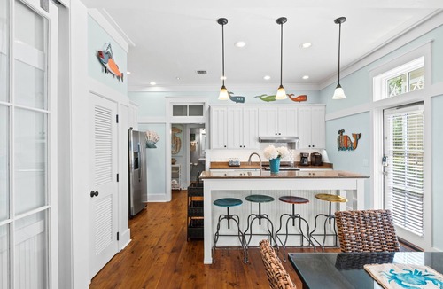 Watercolor House | WaterColor Amenity Passes, Sleeps 8 + Free Attraction Tickets!