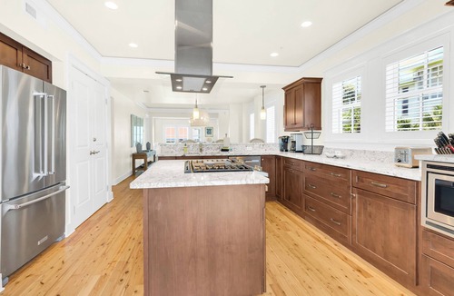 Gulf District Condo | WaterColor Beachside #4- 3 BR, WaterColor Beach Club, Golf Cart, Gulf Front, 2 min to Seaside