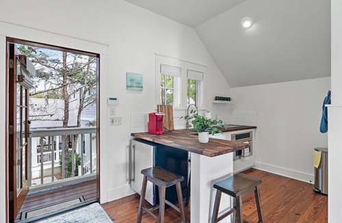 Sand Hill Apartment | Watercolor/Golf Cart/Heated Pools/Bikes