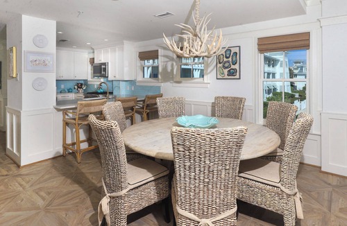 Gulf District House | Watercolor- Location Location steps to BEACHnBOOK LABOR DAY! 4-7 days!