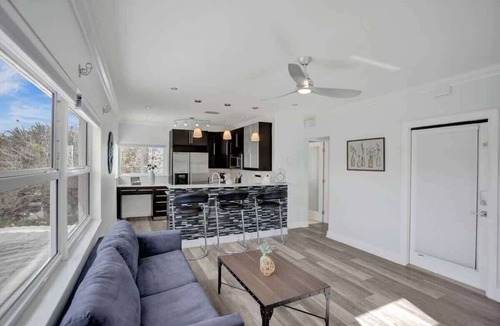 Hendricks and Venice Isles Apartment | Waterfront 1BR Near Las Olas | Sleeps 4