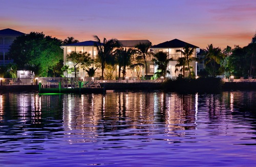 Meadows Condo | Waterfront 3-Bedroom Condo at Bayfront Suites & Marina - NO CLEANING FEE