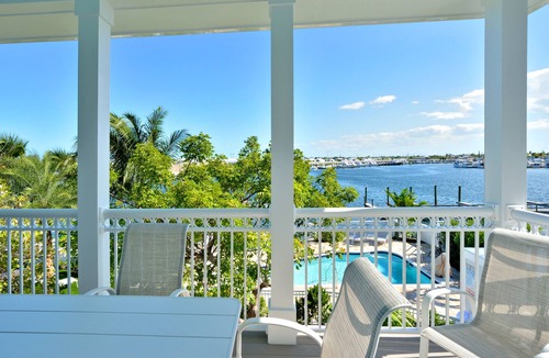 Meadows Condo | Waterfront 4-Bedroom 3-Bath Condo at Bayfront Suites & Marina