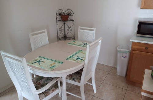 Cape Cay House | WATERFRONT! $75 JULY Special,New Remodel 2/2 Kayak, Gulf, dolphins, manatees.