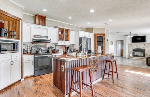 Negreet Cottage | Waterfront Buster's Place on Hickory w/Fire Pit