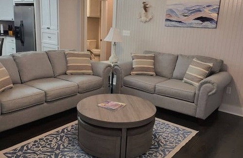 Shoreline Park House | Waterfront Comfort With Pool - Sleeps 8!