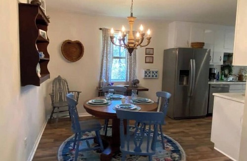 Fairhope Cottage | Waterfront cottage in Fairhope, Alabama