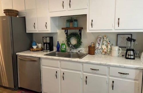 Fairhope Cottage | Waterfront cottage in Fairhope, Alabama