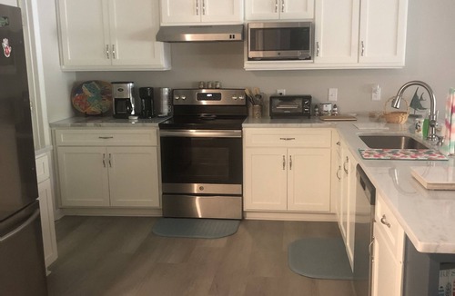 Clarksville House | Waterfront home Silver Lake Marianna FL near Blue Springs Rec Park & FL Caverns