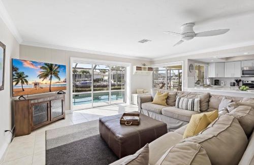 Marco Island House | Waterfront home with pool and western exposure