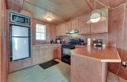 Jonesville Apartment | Waterfront Jonesville Studio on Black River Lake!