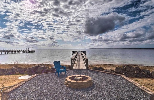 Negreet House | Waterfront Louisiana Vacation Rental w/Dock!