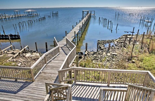 Lake Catherine House | Waterfront New Orleans Home w/Private Dock & Pier