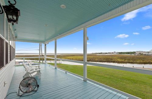 Shoreline Park House | Waterfront Oasis w/Dock, Sleeps 12
