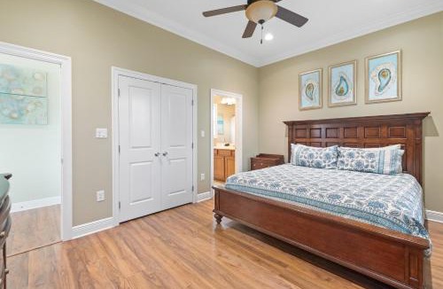 Shoreline Park House | Waterfront Oasis w/Dock, Sleeps 12