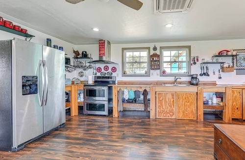 Perry Apartment | Waterfront Perry Home: Rooftop Deck, Pets Welcome!