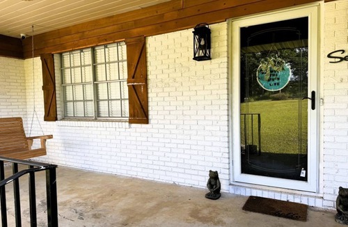 Milton House | Waterfront property with kayaks and boat slip! Ideal for relaxing or exploring!